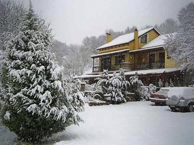 Guesthouse Mylona Arachova Exterior foto